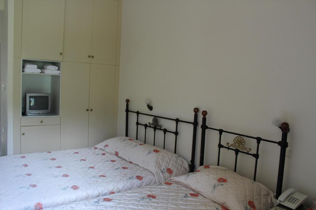 Elatou Hotel Ано Хора Екстериор снимка