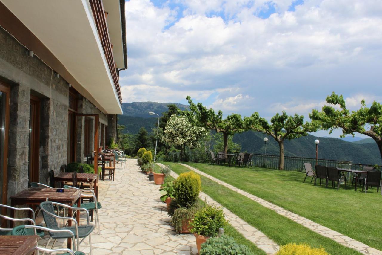 Elatou Hotel Ано Хора Екстериор снимка