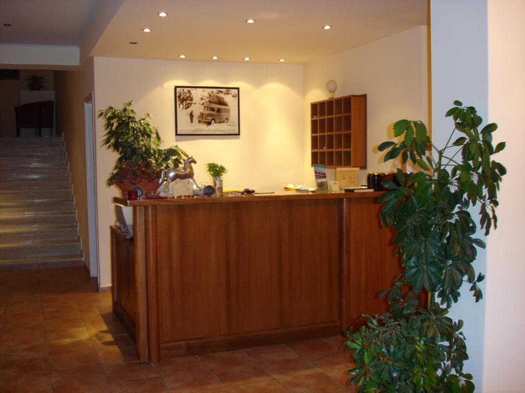 Elatou Hotel Ано Хора Екстериор снимка
